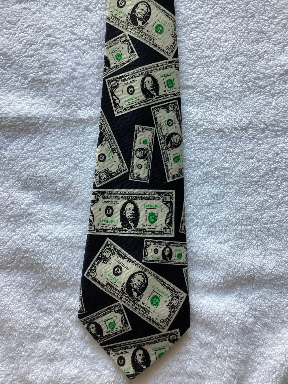 Beverly Hills Polo Club novelty tie